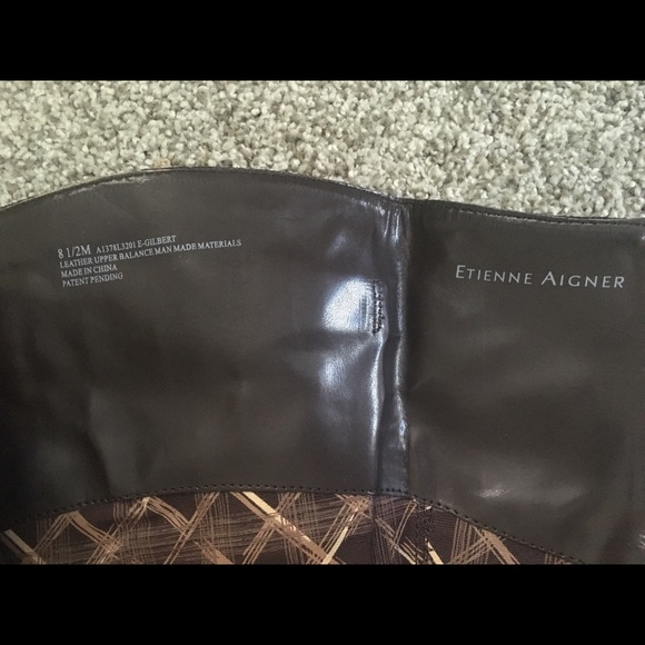 Brown boots - Picture 4 of 4